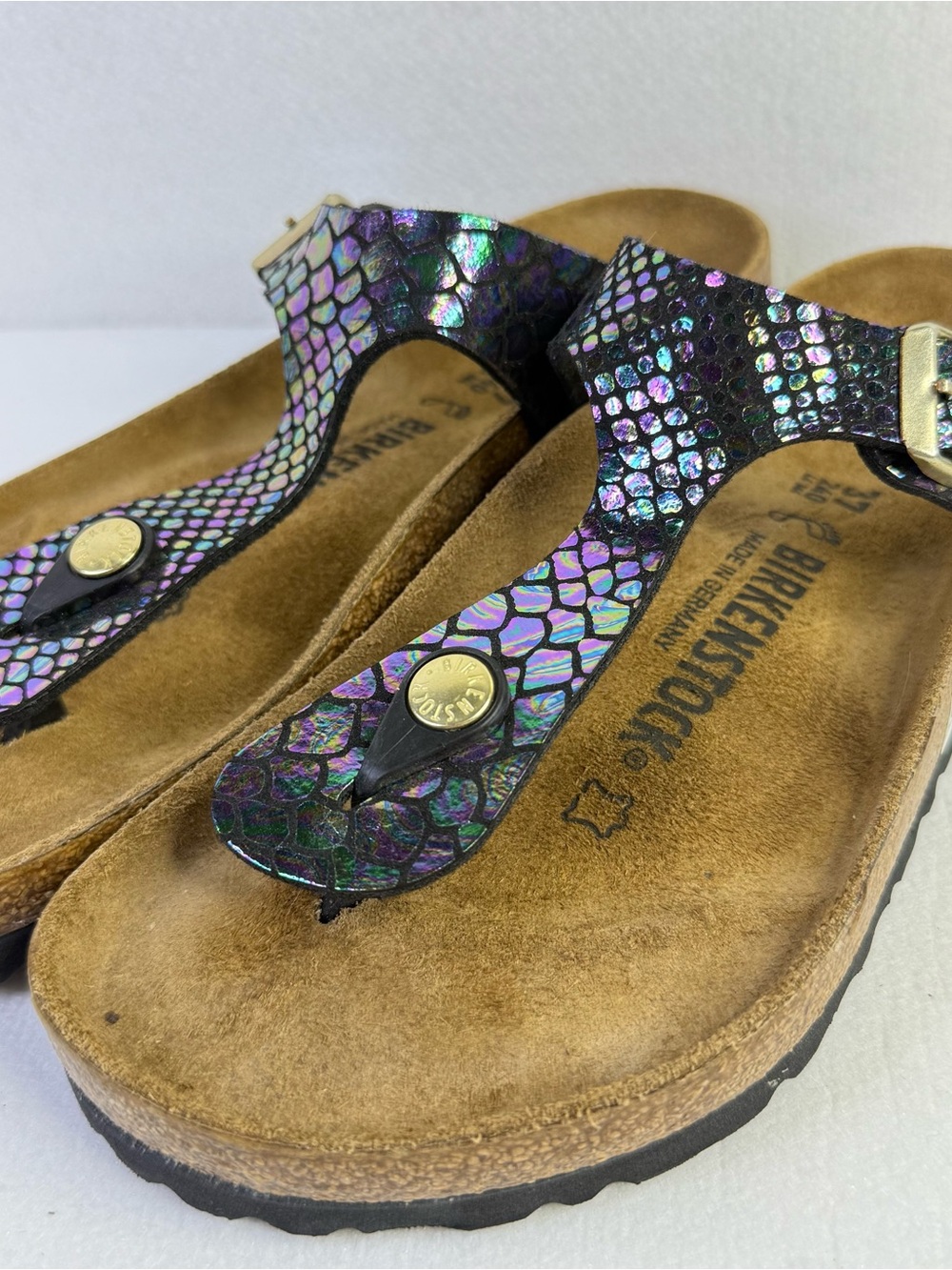 Birkenstock Gizeh sandals Shiny Snake Black Multicolor NWOT Size 37 - Picture 2 of 6